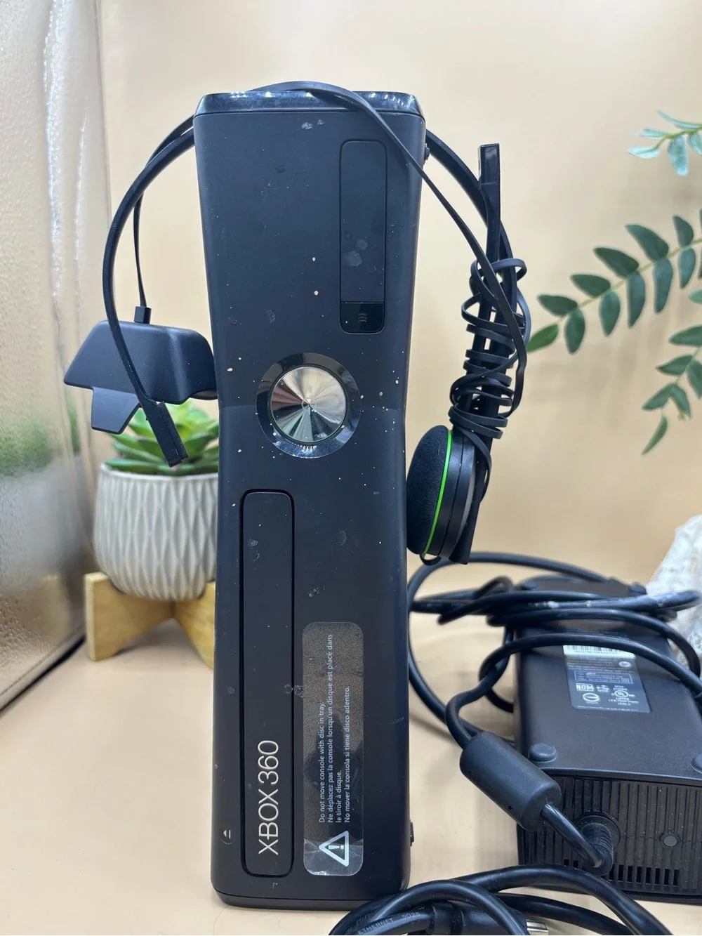 Microsoft Xbox 360 S Slim Model 1439 Console 2 Controllers HDMI Bundle
